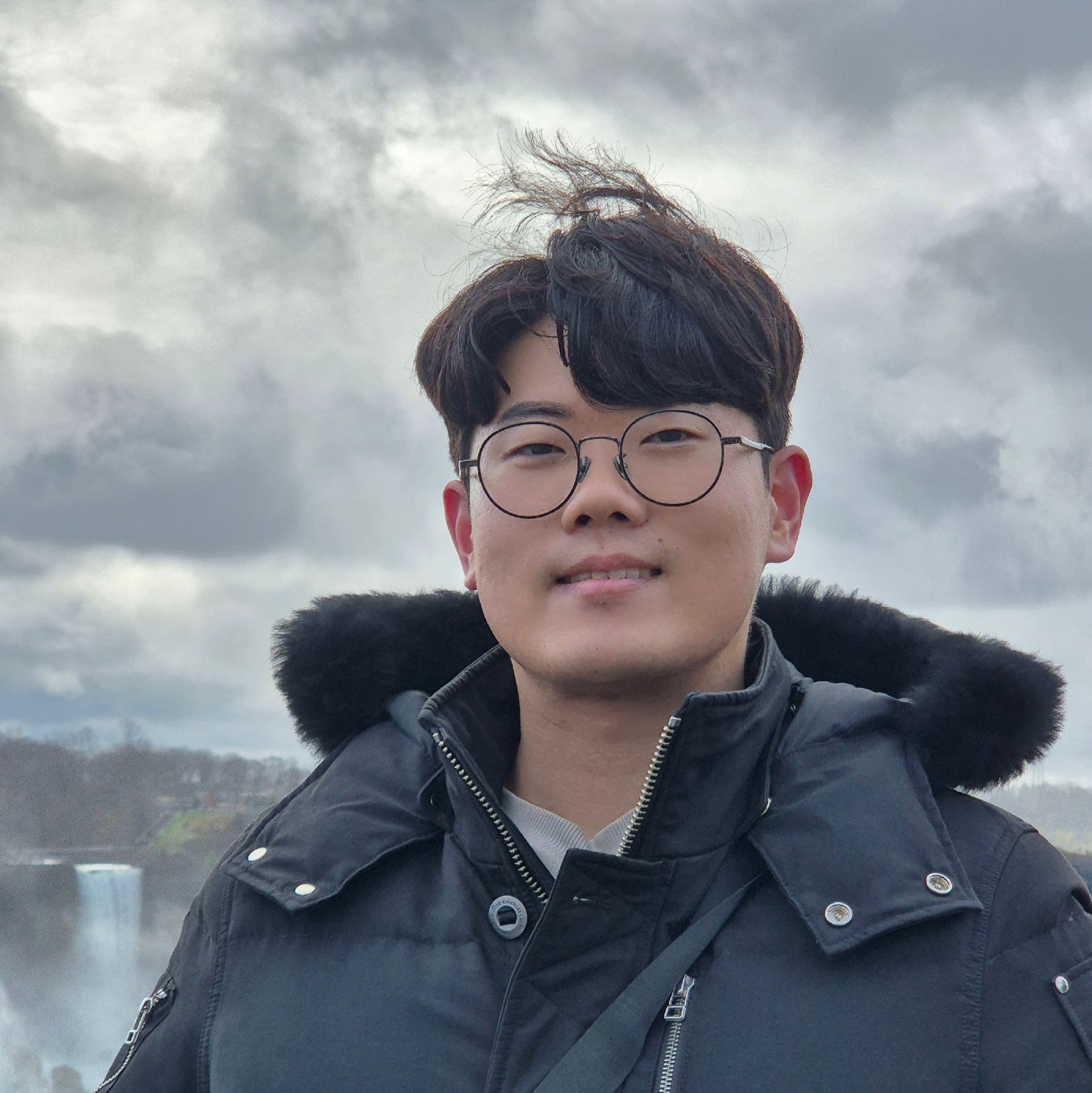 dongwhee_kim.jpg